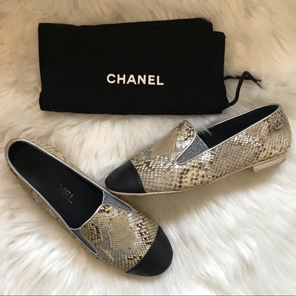 CHANEL Shoes - Final Sale! CHANEL CC Logo Snakeskin Cap Toe Flats